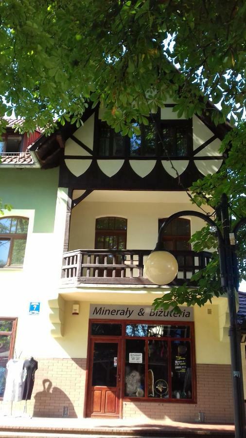 Bialy Apartament Polanica-Zdrój Exteriör bild